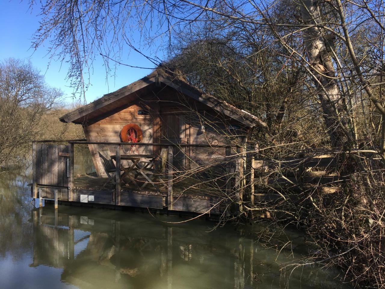 Village Flottant De Pressac Екстериор снимка
