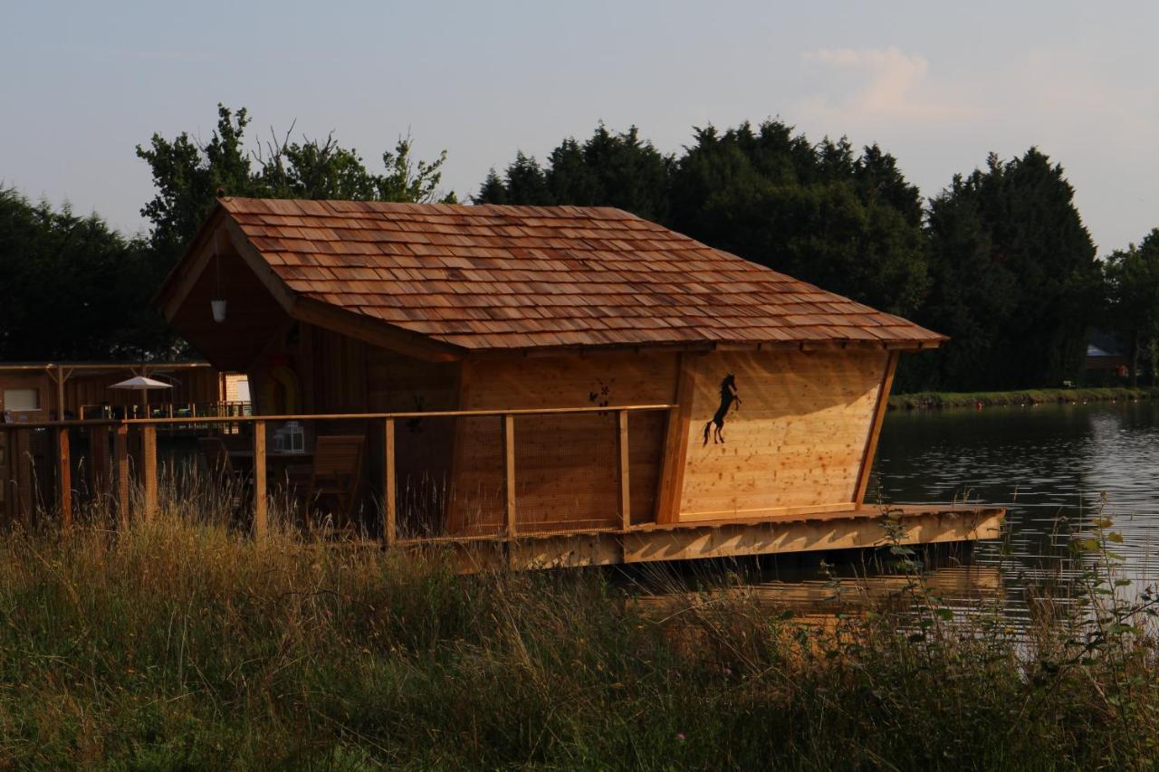 Village Flottant De Pressac Екстериор снимка